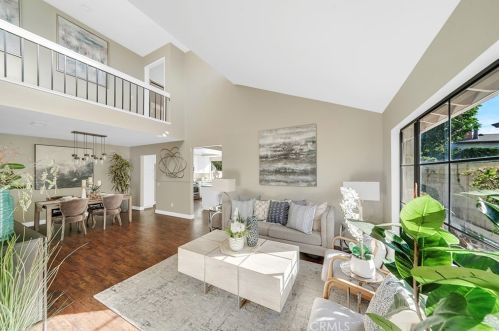 18080 Courreges Ct, Santa Ana, CA 92708-5519