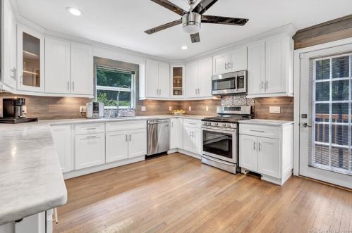 14 Bond St, Norwalk, CT 06855-1601