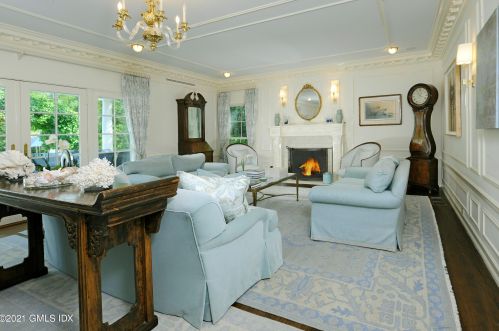 41 Baldwin Farms, Greenwich CT  06831-3306 exterior