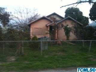 1040 Irma St, Visalia, CA 93292-2340