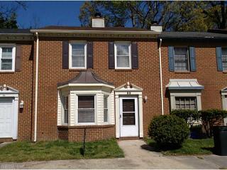 32 Colonial Way, Chesapeake, VA 23325-4701