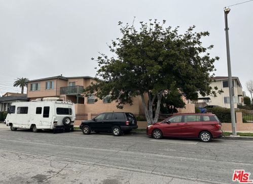 301 Plymouth St, Inglewood, CA 90302-2415