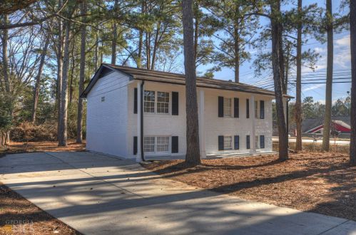 6140 Hillandale Dr, Atlanta, GA 30349-4250