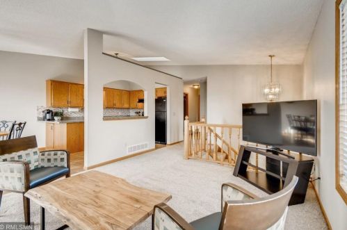 14727 Endicott Way, Saint Paul MN  55124-6340 exterior