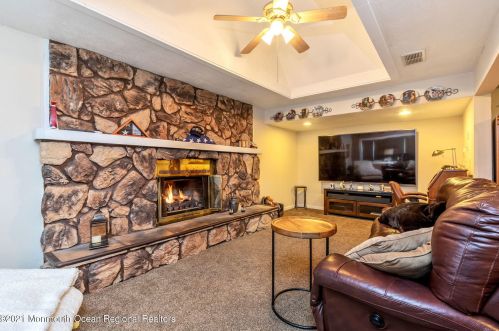 12 Flintlock Ct, Hazlet, NJ 07730-2409