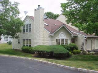 2 Curtis Ct, Millstone Township, NJ 07726-8919