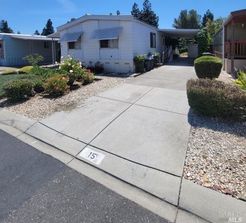 15 Bel Air Cir, Fairfield, CA 94533-2811