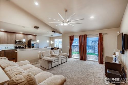 420 Pioneer Ln, Loveland, CO 80534-7833