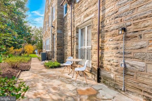 426 Durham St, Philadelphia PA  19119-1222 exterior