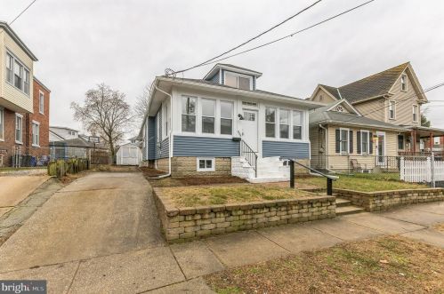 908 Somerset St, Gloucester, NJ 08030-1857