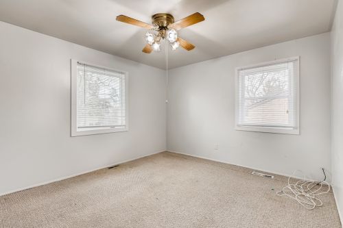 189 Pinecrest Rd, Lemont IL  60440-2461 exterior