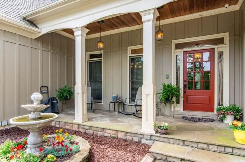 112 Hardwood Ln, Holly Springs, GA 30115-3013