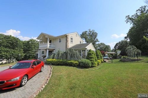 42 Tartan Rd, Mahwah, NJ 07430-1529