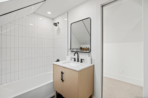 2212 Hudson St, Denver CO  80207-3847 exterior