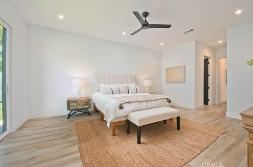 926 Valley St, Burbank CA  91505-2738 exterior