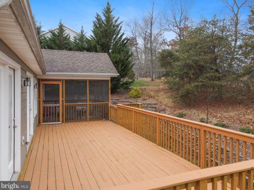 125 Nokomis Trl, Hedgesville WV  25427-4244 exterior