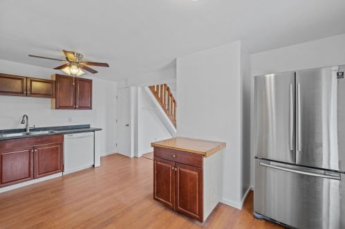 68 Higgins Pl, Concord, NH 03301-5036