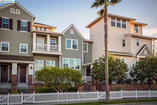 1661 Northshore Dr, Richmond CA  94804-2578 exterior