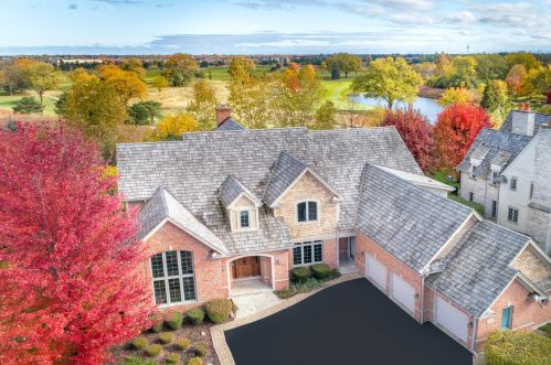 1785 Monterey Dr, Glenview, IL 60026-7745