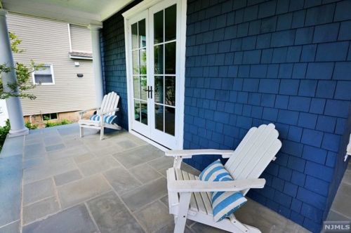 82 Copley Ave, Teaneck, NJ 07666-4104