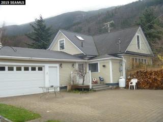 795 Broadway St, Skagway, AK 99840