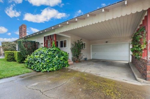 20 Sunset Dr, Lodi, CA 95240-2814