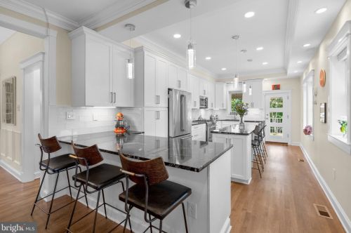 8409 Grove St, Silver Spring MD 20910-4761 exterior