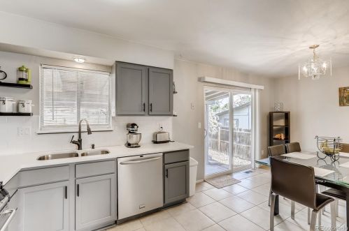 15374 Nassau Dr, Denver, CO 80013-2518