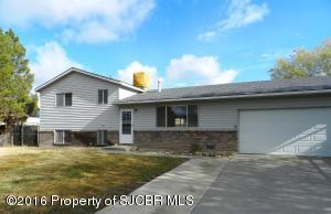 2212 Camina Placer, Farmington, NM 87401-8141