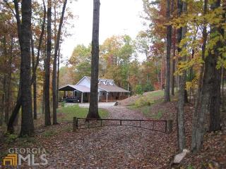 395 Doe Hts, Clarkesville, GA 30523-0825