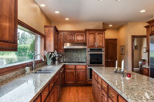 4 Loblolly Ct, Lemont IL  60439-7744 exterior