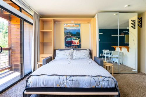 11591 Snowpeak Way, Truckee, CA 96161-7093