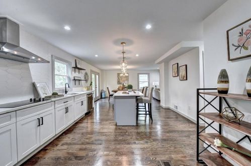2322 Henderson Mill Ct, Atlanta GA  30345-2208 exterior