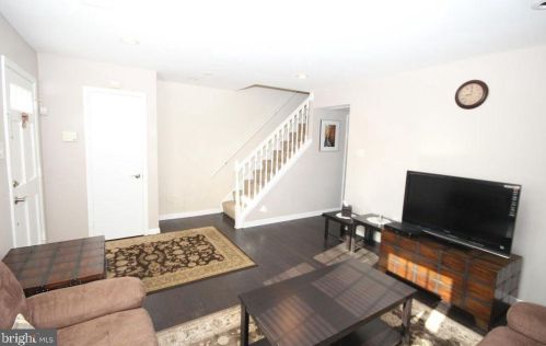 16612 Fern Pl, Woodbridge, VA 22191-4608