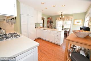 5700 Wigfield Way, Springfield VA  22015-2038 exterior