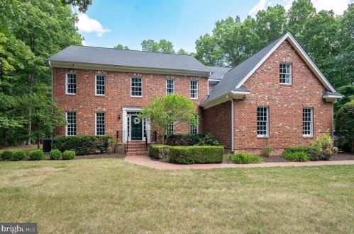 13805 Hunting Run Dr, Fredericksburg, VA 22407-2905