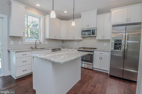 31 Chrisba Rd, Severna Park MD  21146-3060 exterior