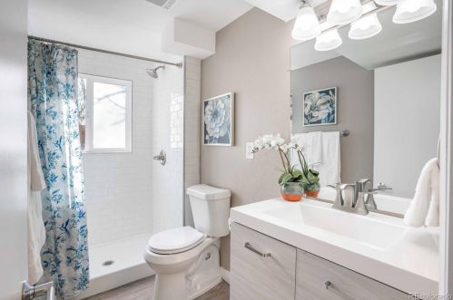 7373 Fremont Dr, Englewood CO  80112-1706 exterior