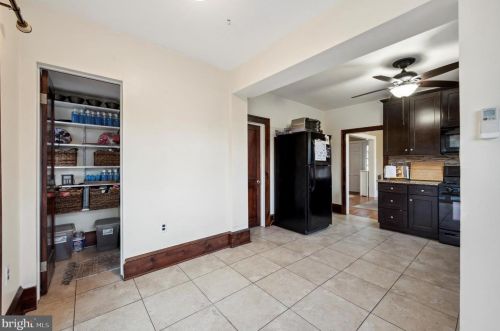 6554 Collins Ave, Camden NJ  08109-2446 exterior