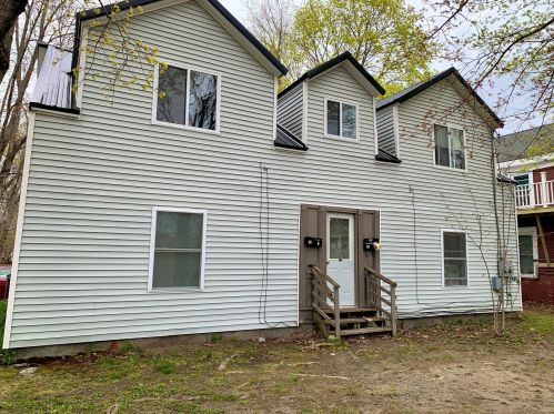16 Penobscot St, Orono, ME 04473-4438