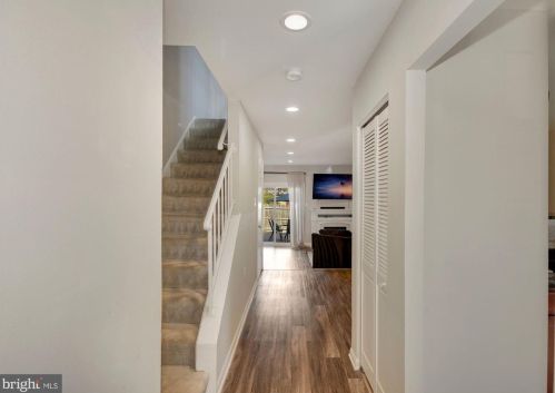 12255 Aztec Pl, Woodbridge, VA 22192-1802