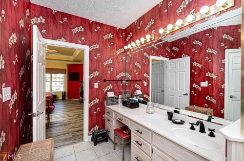100 Wexford Ct, Stockbridge GA  30281-6307 exterior