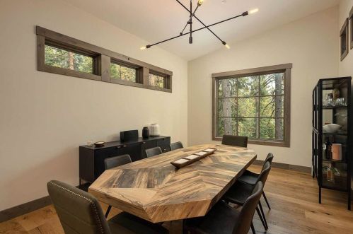 11901 Sitzmark Way, Truckee CA  96161-6139 exterior