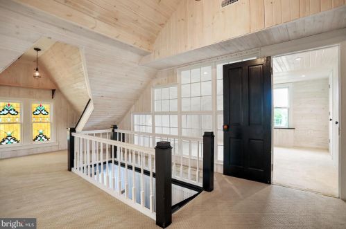 328 Mildred St, Charles Town WV  25414-1834 exterior