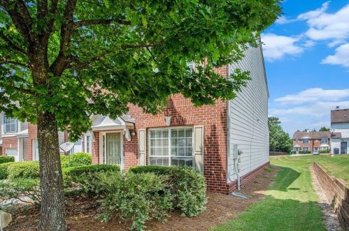 2752 Parkway Cv, Lithonia, GA 30058-4644