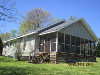 1587 Beaverdale Rd, Dalton GA  30721-7573 exterior