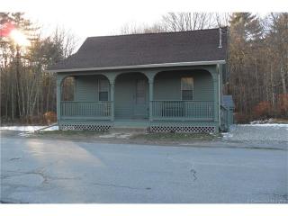725 Chestnut Hill Rd, Killingly CT  06241-1204 exterior