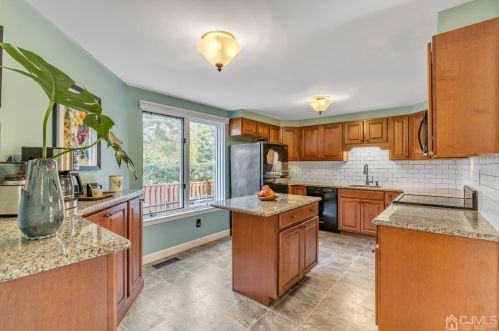 68 Sayre Dr, Princeton NJ  08540-5807 exterior