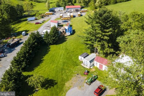 2106 Leroy Dr, Woodbine, MD 21797-9017