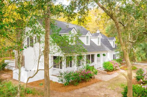 1417 Edwards Dr, Mount Pleasant, SC 29464-4872